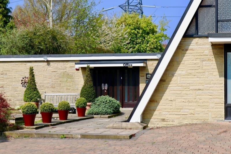 funeraldirectorwakefield.seesite.biz_--_159136718