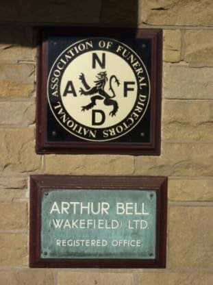 funeraldirectorwakefield.seesite.biz_--_317720357